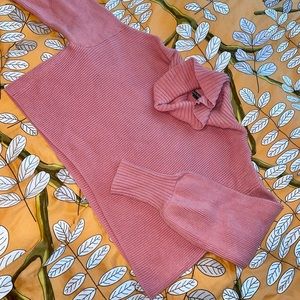 Coral Wild Fable Cropped Sweater Size L